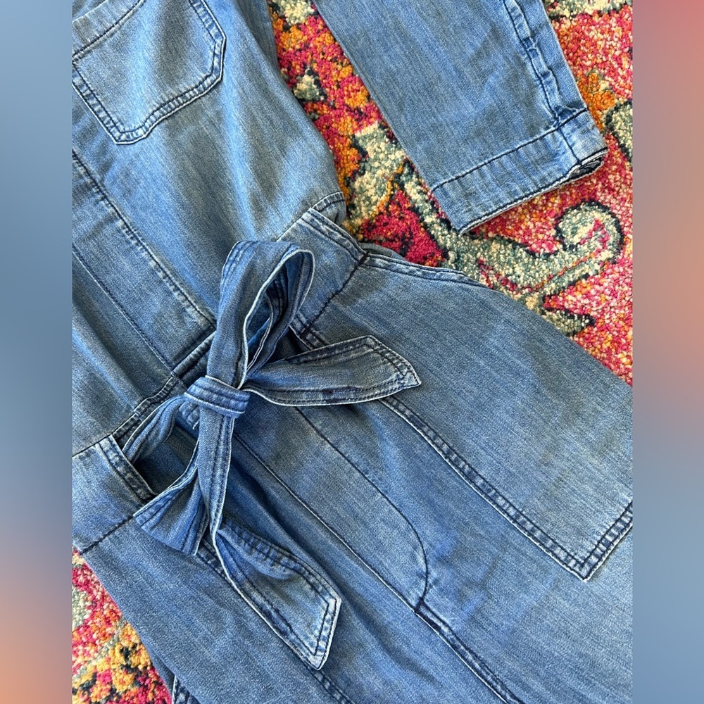 & Denim | Women's Medium Blue Lightweight Denim Jumpsuit tie waist hidden button - Picture 10 of 16